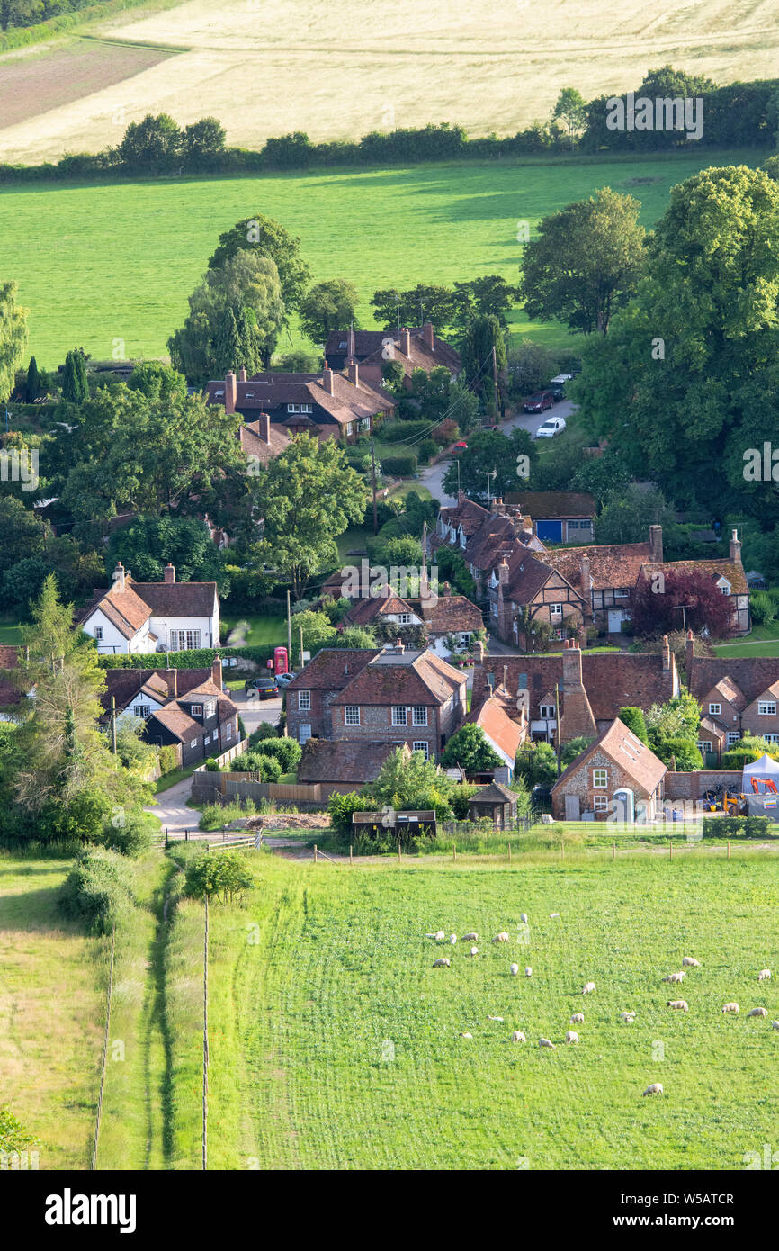 Turville Dorf in der Chiltern Hills. Buckinghamshire, England. Stockfoto