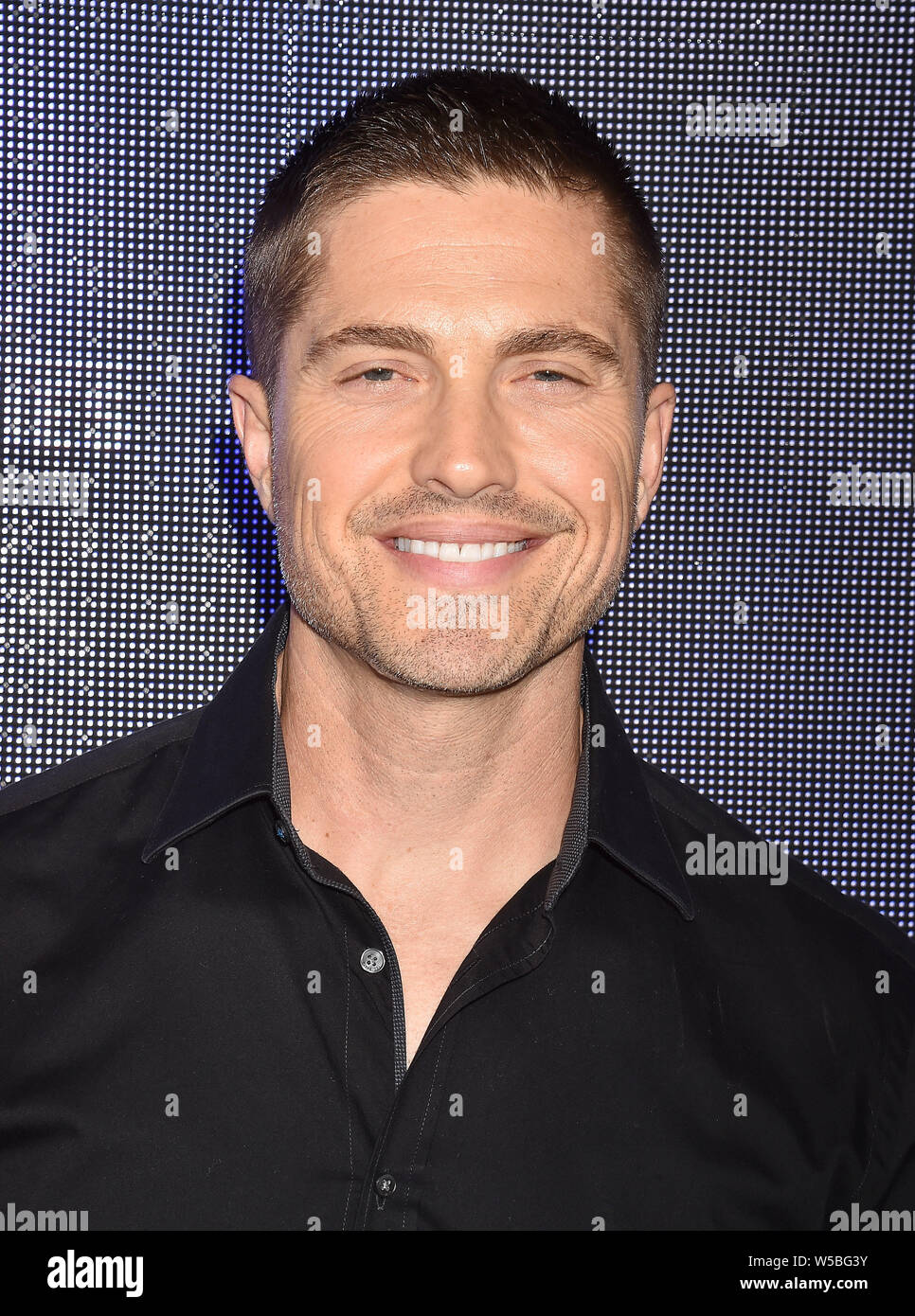 BEVERLY HILLS, Ca - 26. Juli: Eric Winter besucht die Hallmark Channel und Markenzeichen Filme & Geheimnisse Sommer 2019 TCA Drücken Sie bei einem Privathaus am 26 Juli, 2019 in Beverly Hills, Kalifornien. Stockfoto