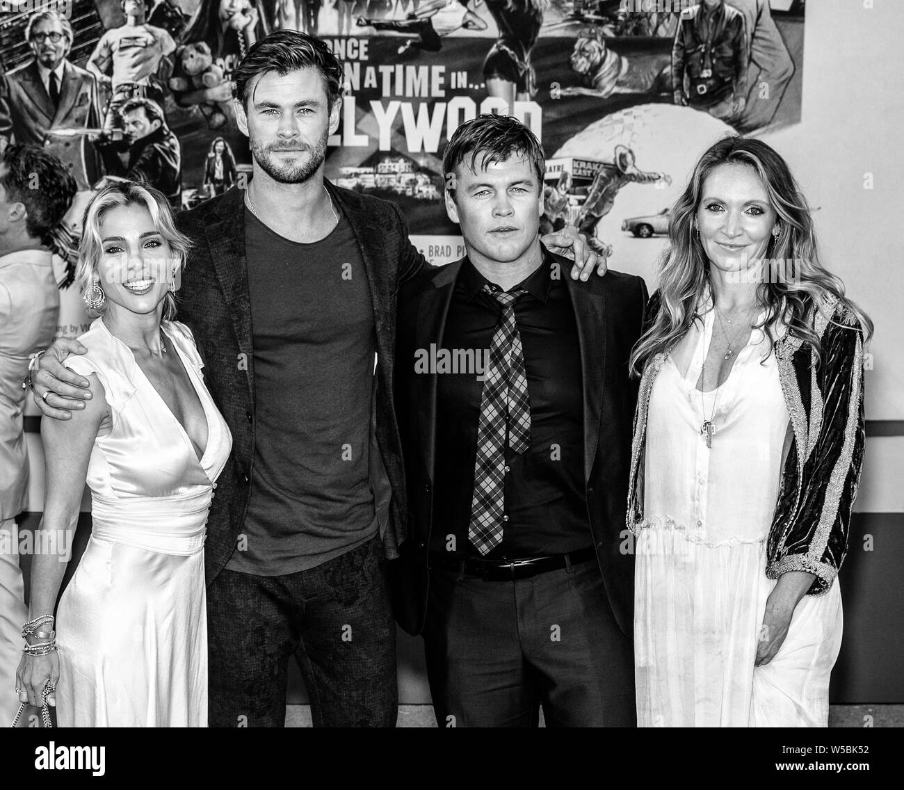 Los Angeles, CA - 22. Juli 2019: Elsa Pataky, Chris Hemsworth, Lukas Hemsworth und Samantha Hemsworth der Los Angeles Premiere nehmen an der "Es war einmal ein Stockfoto