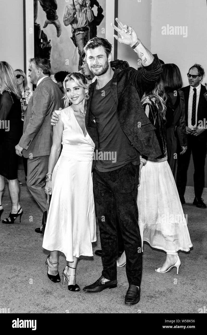 Los Angeles, CA - 22. Juli 2019: Elsa Pataky und Chris Hemsworth der Los Angeles Premiere nehmen an der "Once Upon a Time in Hollywood" bei TCL Chine gehalten Stockfoto