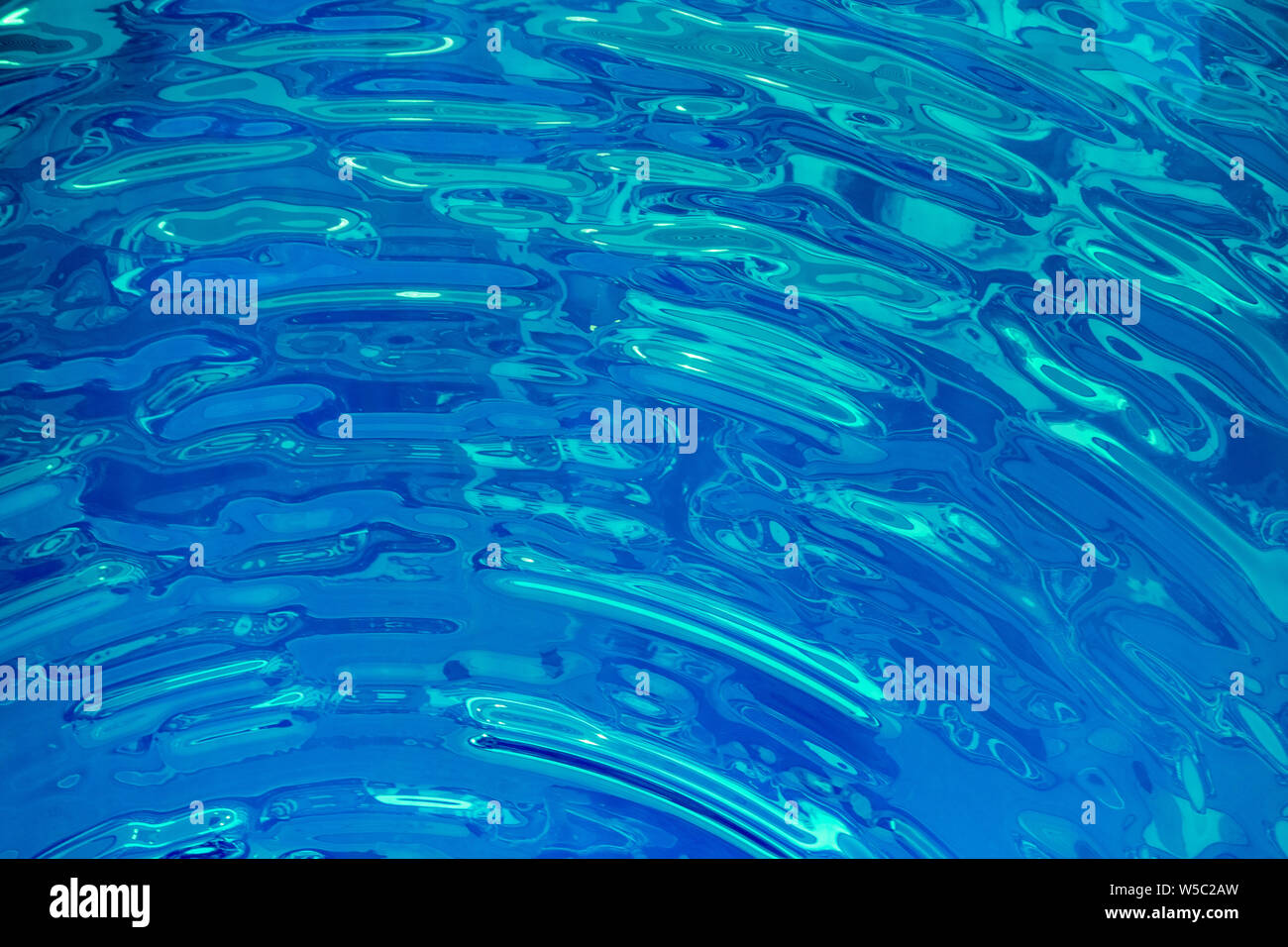 Blaues Wasser wie Metall Ripple Effect Hintergrund Hintergrund Textur Stockfoto