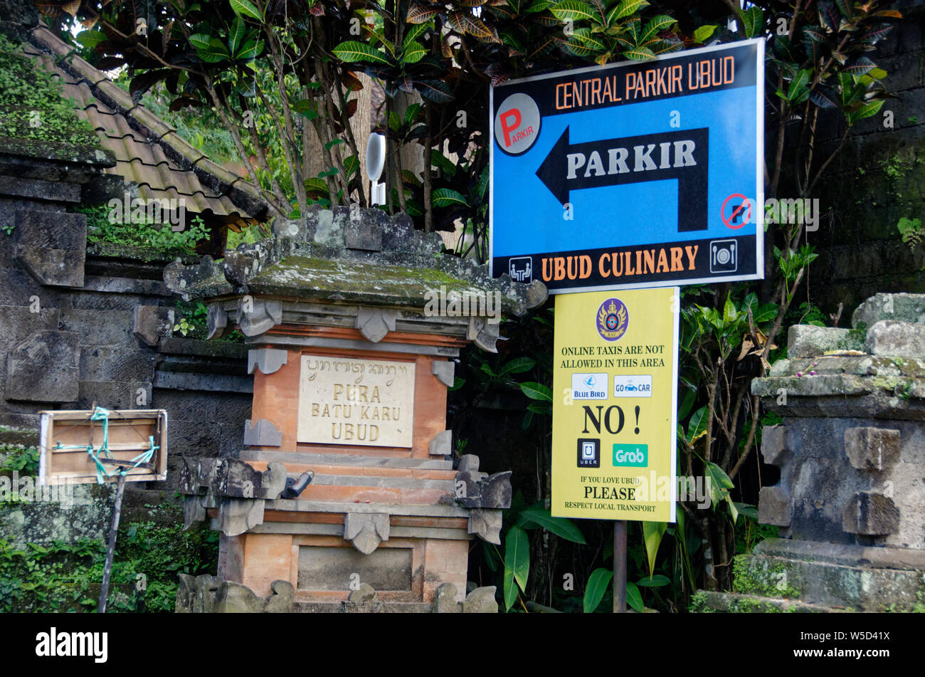 Parkplatz und taxi Warnzeichen in Ubud, Bali, Indonesien Stockfoto