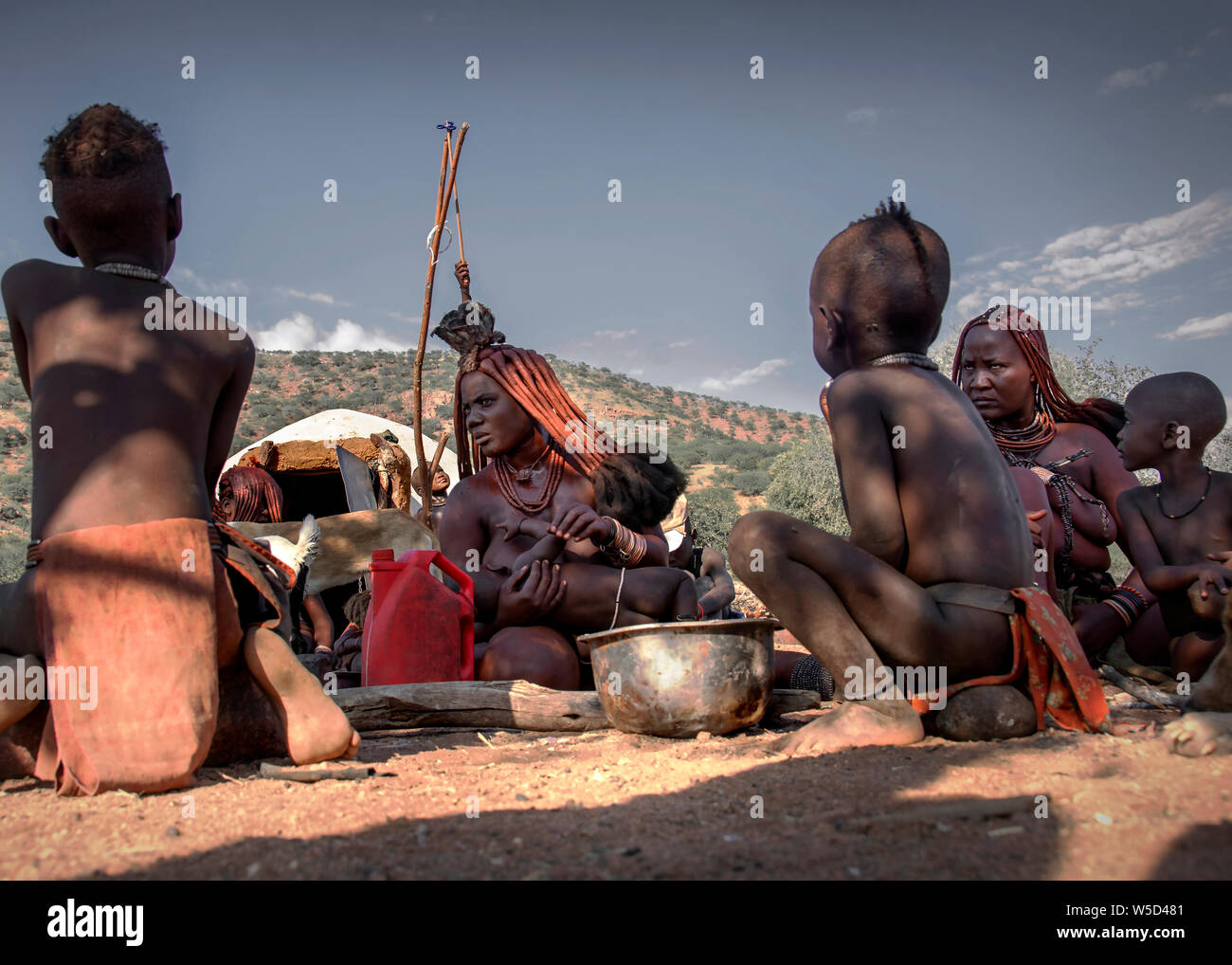 Norden Namibias Himba Dorf Stockfoto