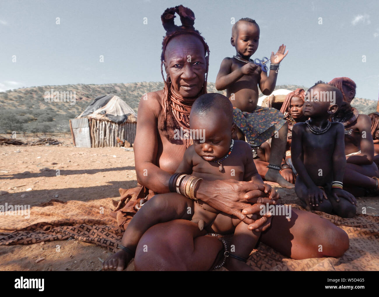 Norden Namibias Himba Dorf Stockfoto