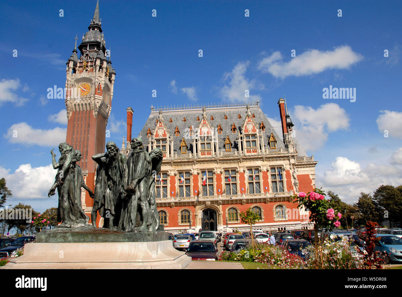 Die Bürger von Calais, Bronze von Rodin vor dem Rathaus, Calais, Frankreich Stockfoto