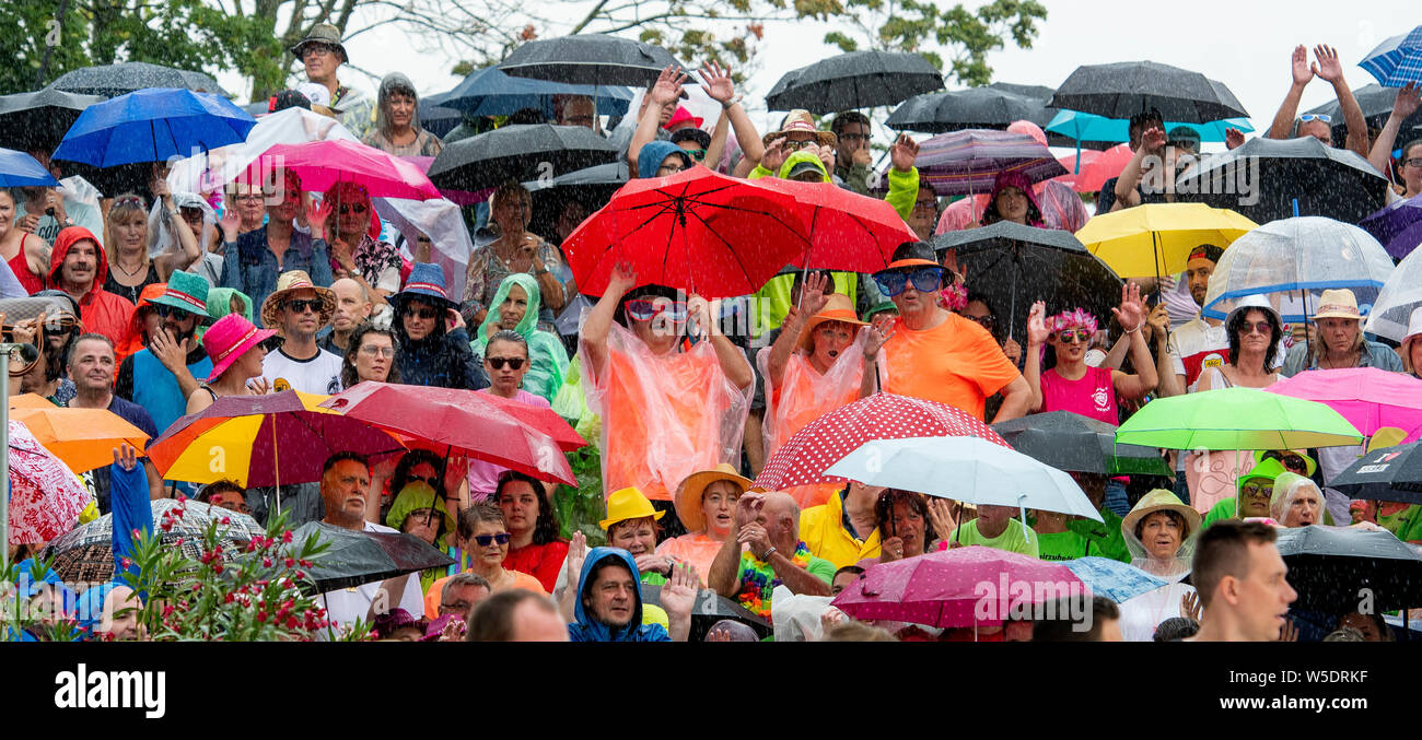 Zdf Fernsehgarten Stockfotos Zdf Fernsehgarten Bilder Alamy
