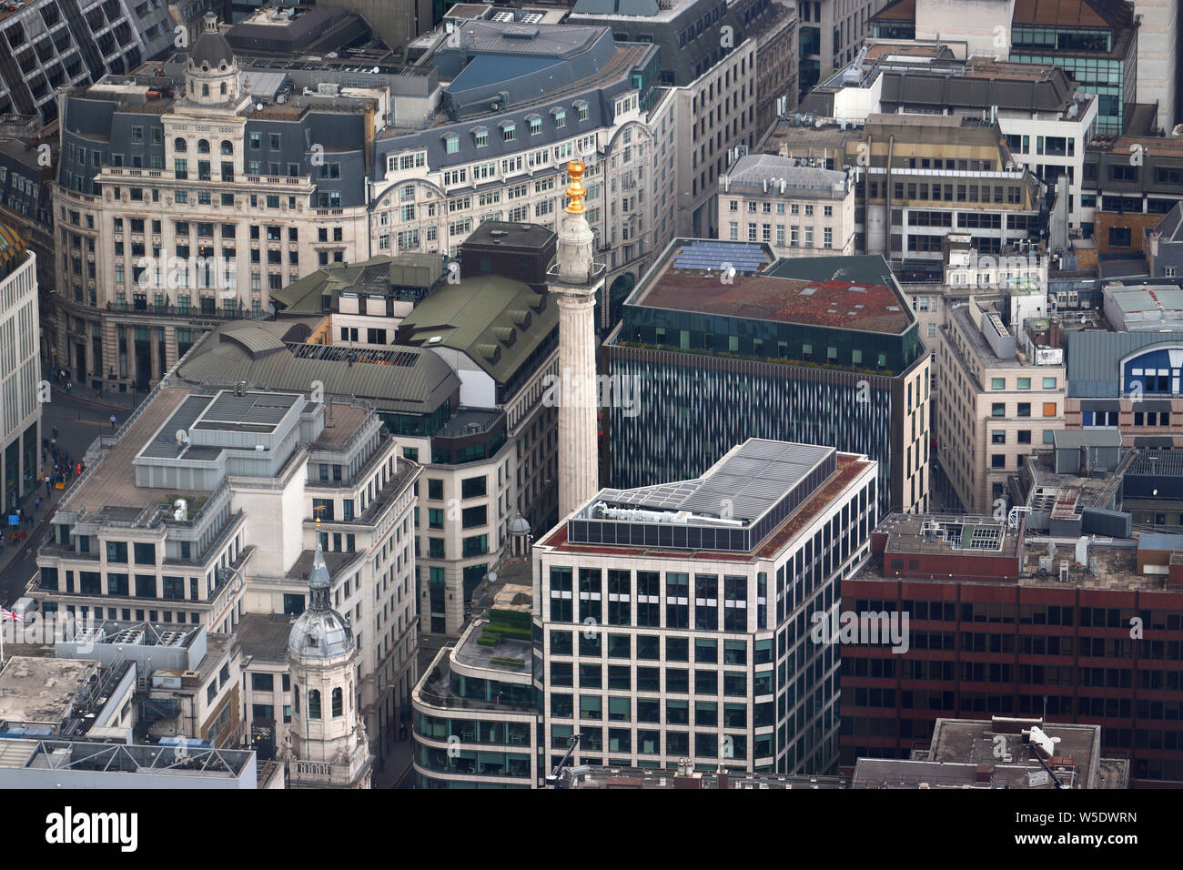 Ein Blick auf das Denkmal in London, vom public viewing Boden Der Shard gesehen. Stockfoto