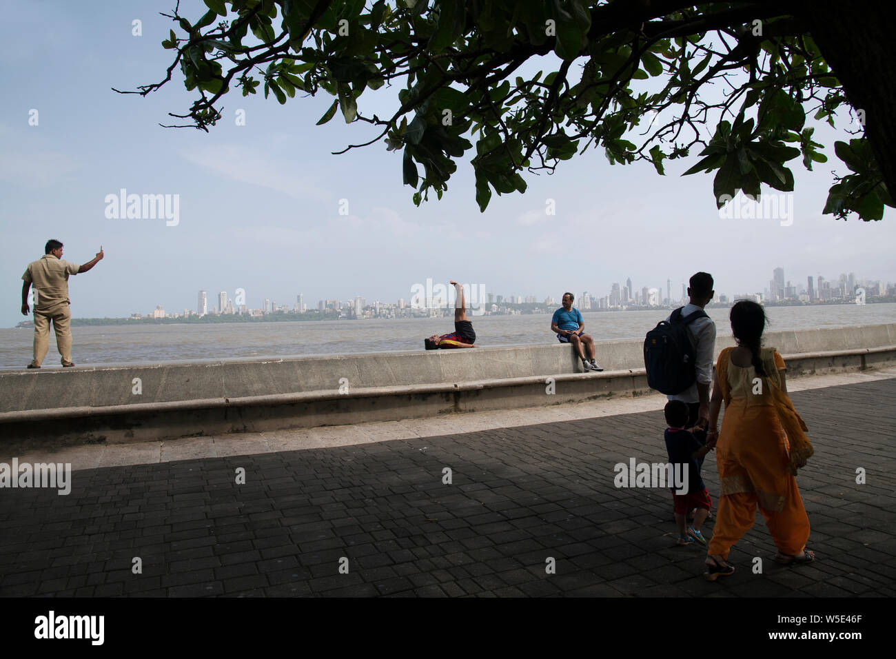Das Bild der Straße leben von Nariman Point und die Skyline von Marine Drive, Nariman Point, Mumbai, Indien Stockfoto