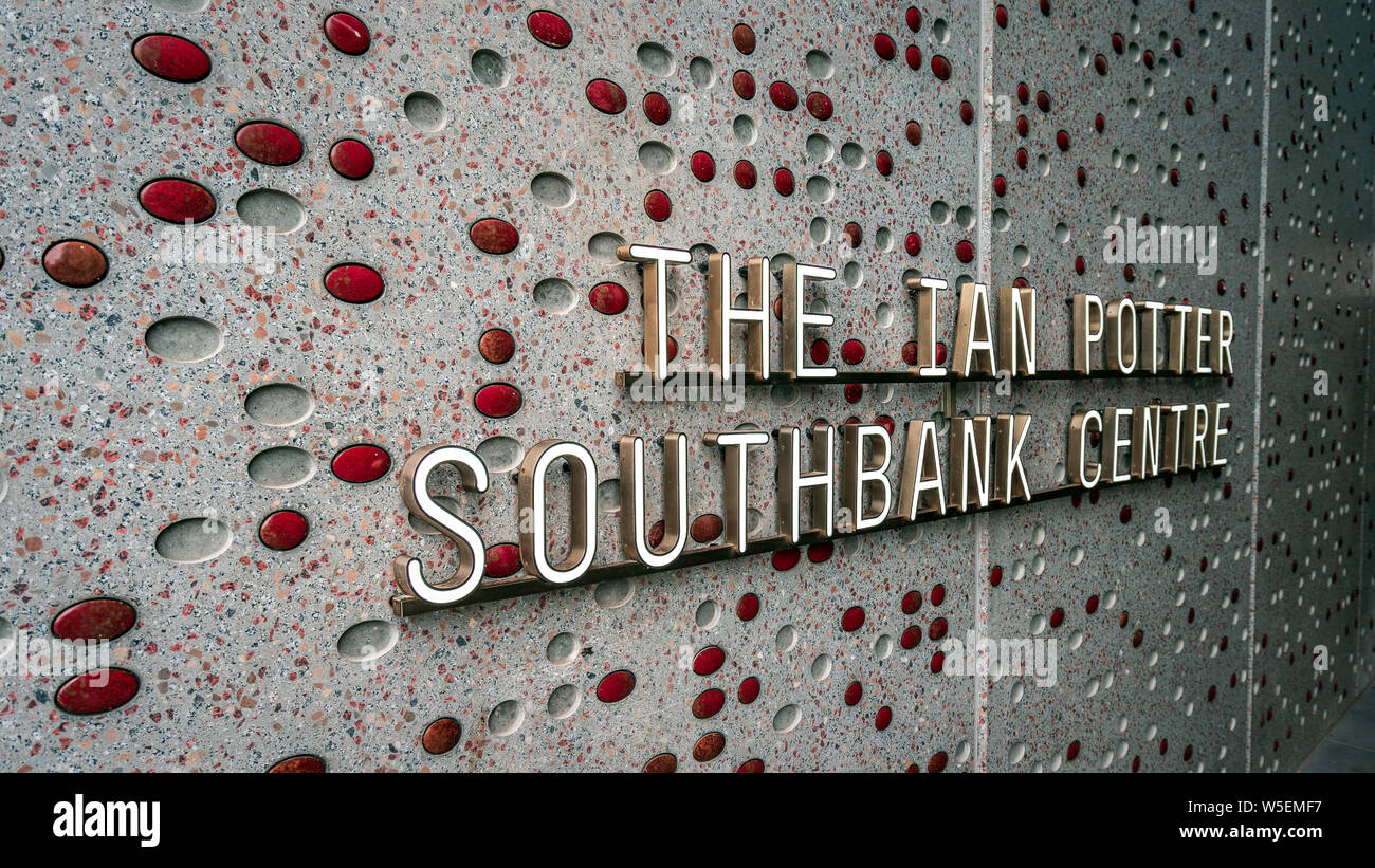 Melbourne, Australien - das Ian Potter Southbank Centre Eingangsschild Stockfoto