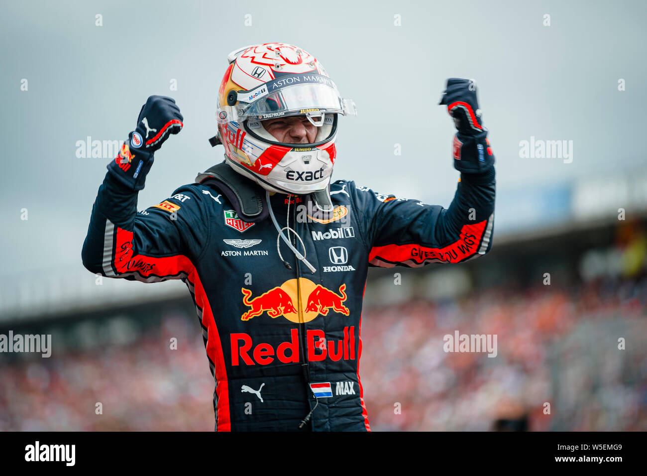 Hockenheim, Deutschland. 28. Juli 2019. Red Bull Racing niederländische Fahrer Max Verstappen feiert nach dem Gewinn der Deutschen F1 Grand Prix Rennen. Credit: SOPA Images Limited/Alamy leben Nachrichten Stockfoto