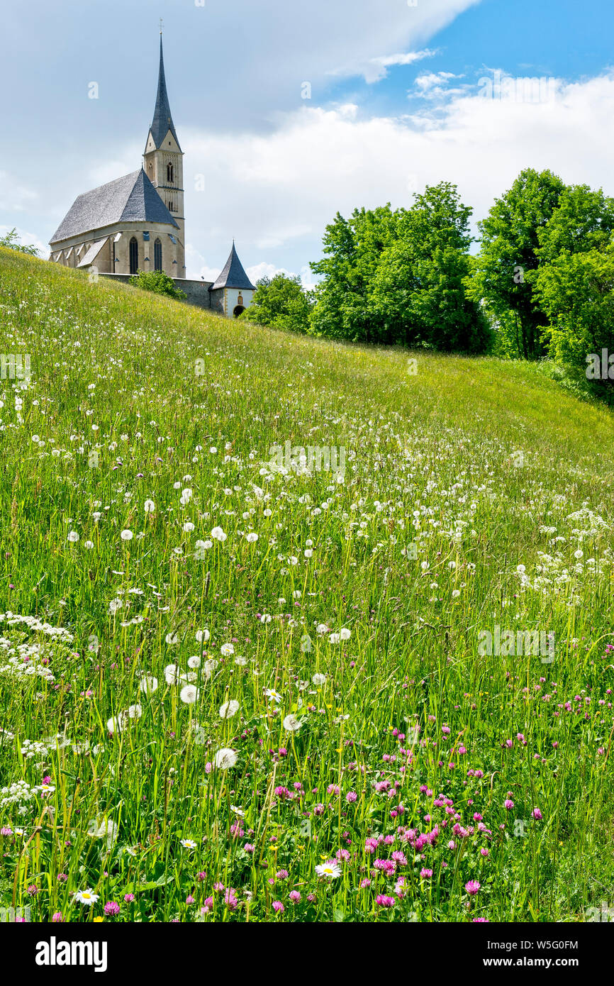Österreich, das UNESCO-Biosphärenreservat der Salzburger Lungau, Tamsweg ist eine Gemeinde im österreichischen Bundesland Salzburg, St. Leonhard Kirche Stockfoto