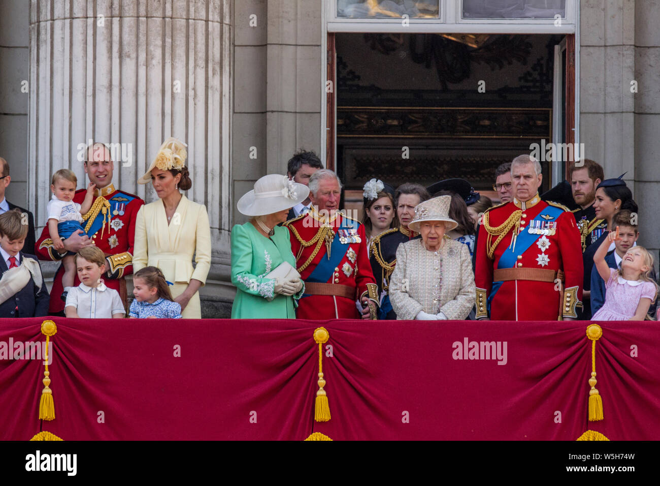 Die Farbe, Geburtstag Parade feiern der Königin außerhalb des Buckingham Palace, London, England, Vereinigtes Königreich Stockfoto