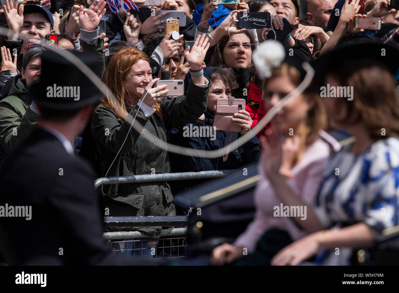 Die Farbe, Geburtstag Parade feiern der Königin außerhalb des Buckingham Palace, London, England, Vereinigtes Königreich Stockfoto