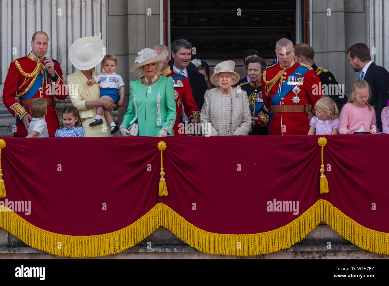 Die Farbe, Geburtstag Parade feiern der Königin außerhalb des Buckingham Palace, London, England, Vereinigtes Königreich Stockfoto