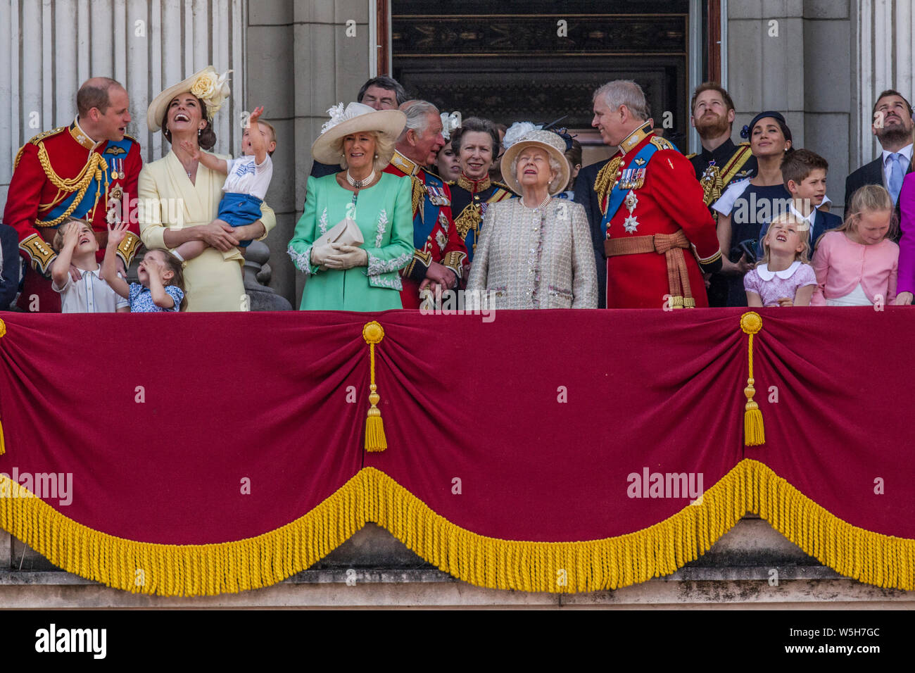 Die Farbe, Geburtstag Parade feiern der Königin außerhalb des Buckingham Palace, London, England, Vereinigtes Königreich Stockfoto