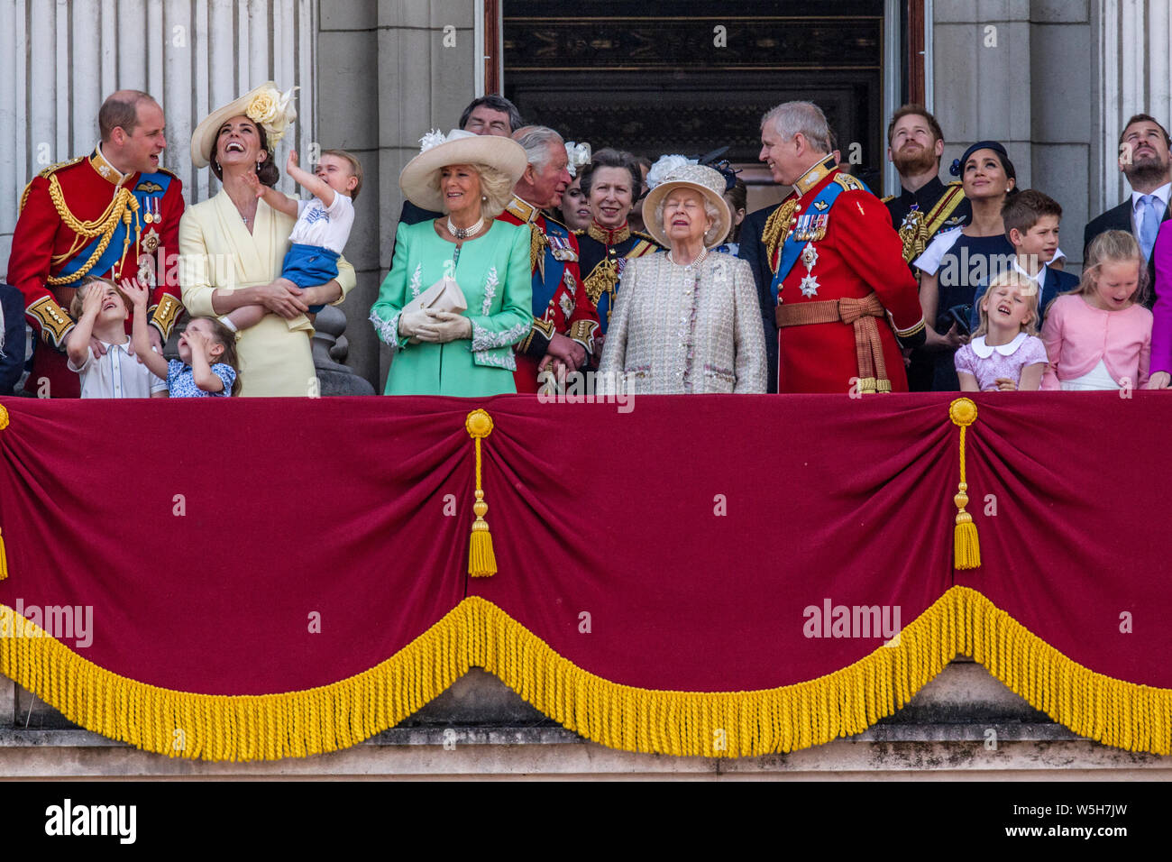Die Farbe, Geburtstag Parade feiern der Königin außerhalb des Buckingham Palace, London, England, Vereinigtes Königreich Stockfoto