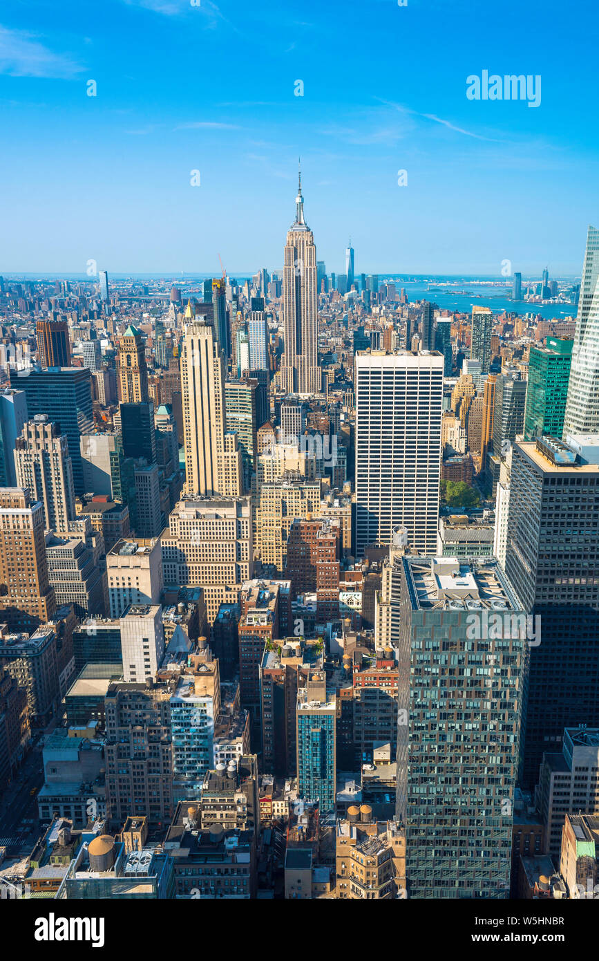 Manhattan New York, Luftaufnahme von Manhatten in Richtung Süden auf den Downtown Financial District, New York City, USA. Stockfoto