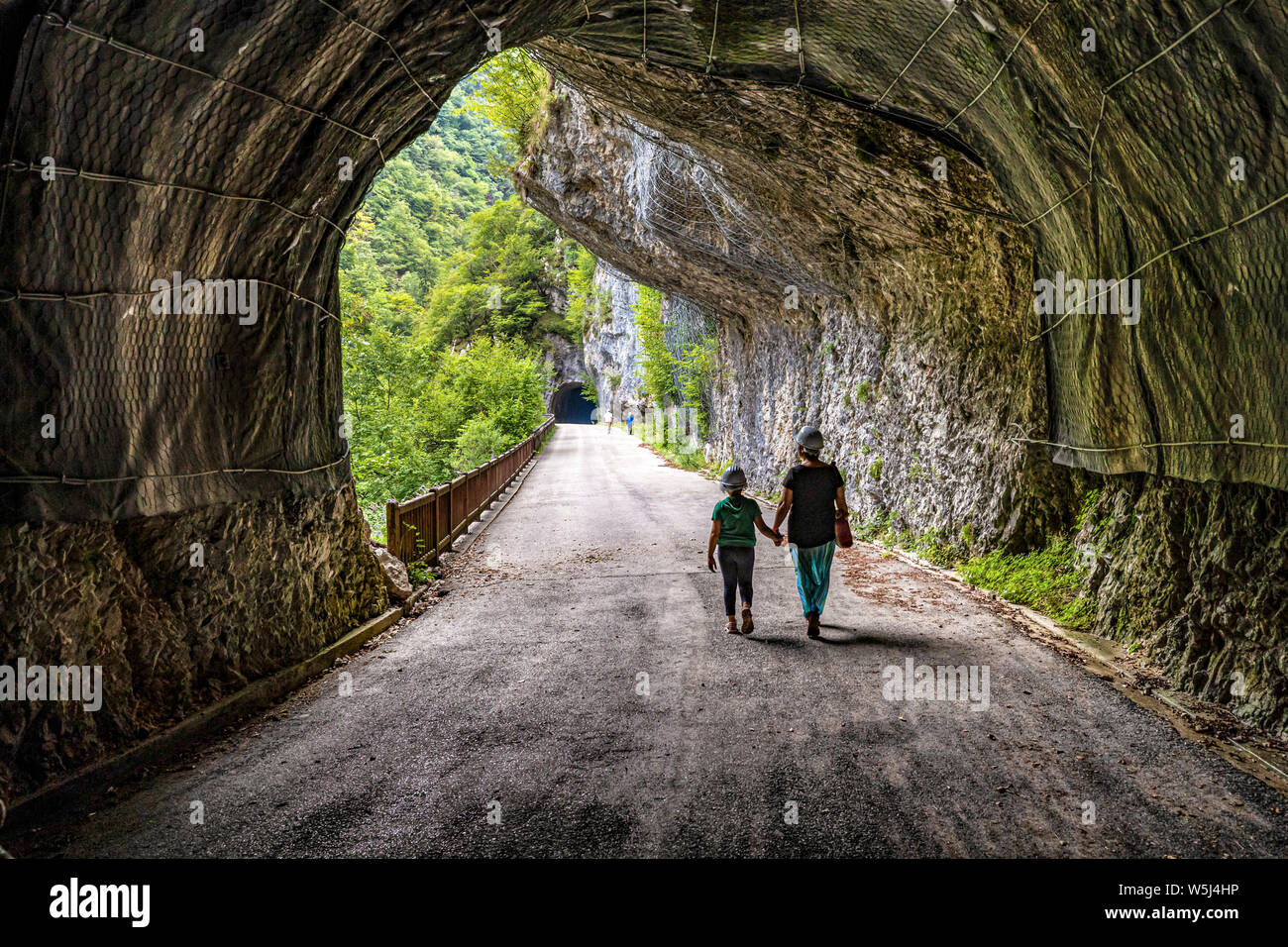 Italien Friaul Val Cellina Barcis - alte Straße der Pordenone - Naturpark der Dolomiten von "Latterie Friulane" Stockfoto