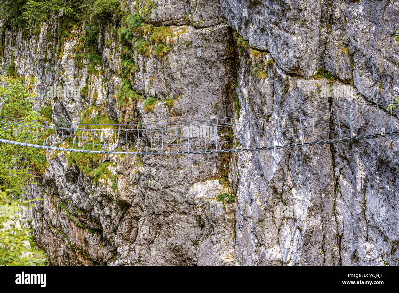 Italien Friaul Barcis Alte Straße von Val Cellina - Himalaya Brücke - Naturpark des Dolomiti Friulane Stockfoto