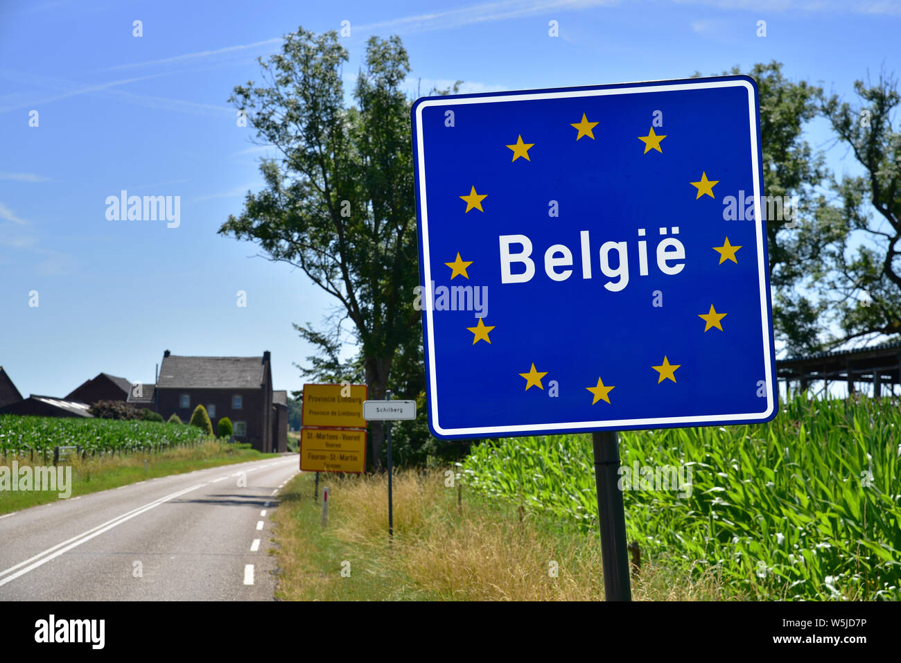 Namensschild Grenze zu Belgien Stockfoto