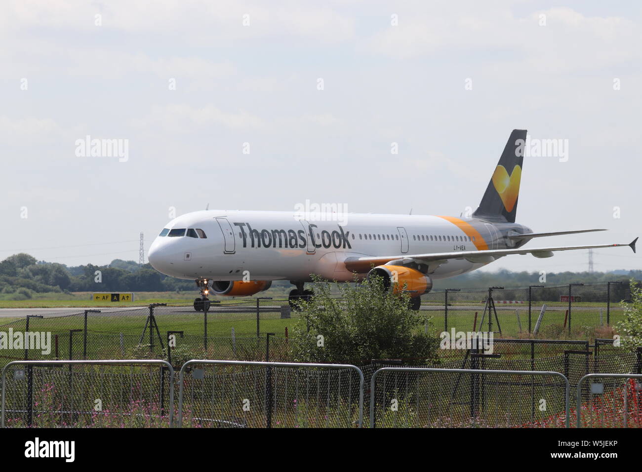 Thomas Cook A330-landung auf dem Flughafen Manchester Stockfoto