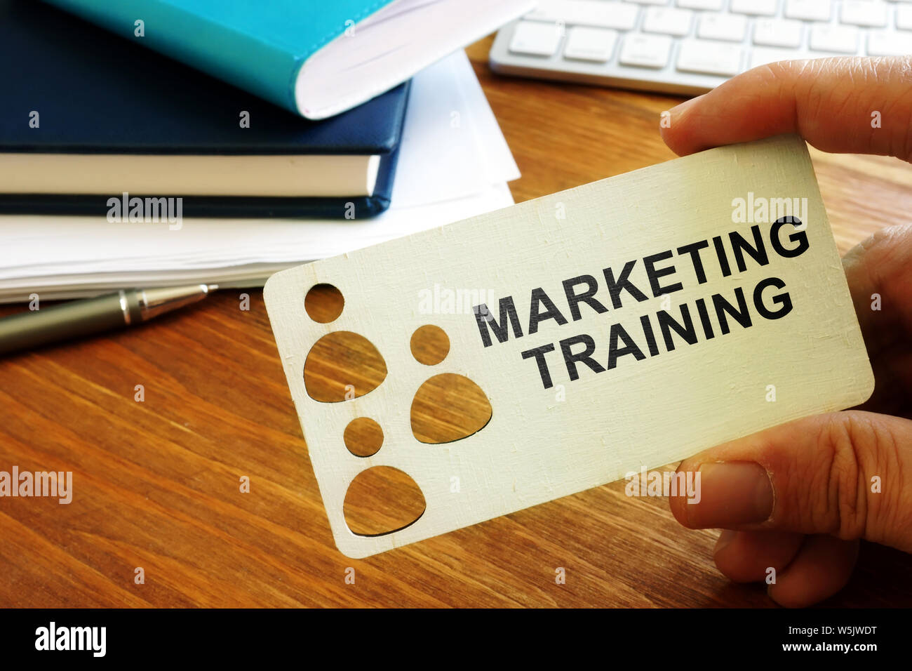 Marketing Training. Büro Tisch mit Business Report. Stockfoto