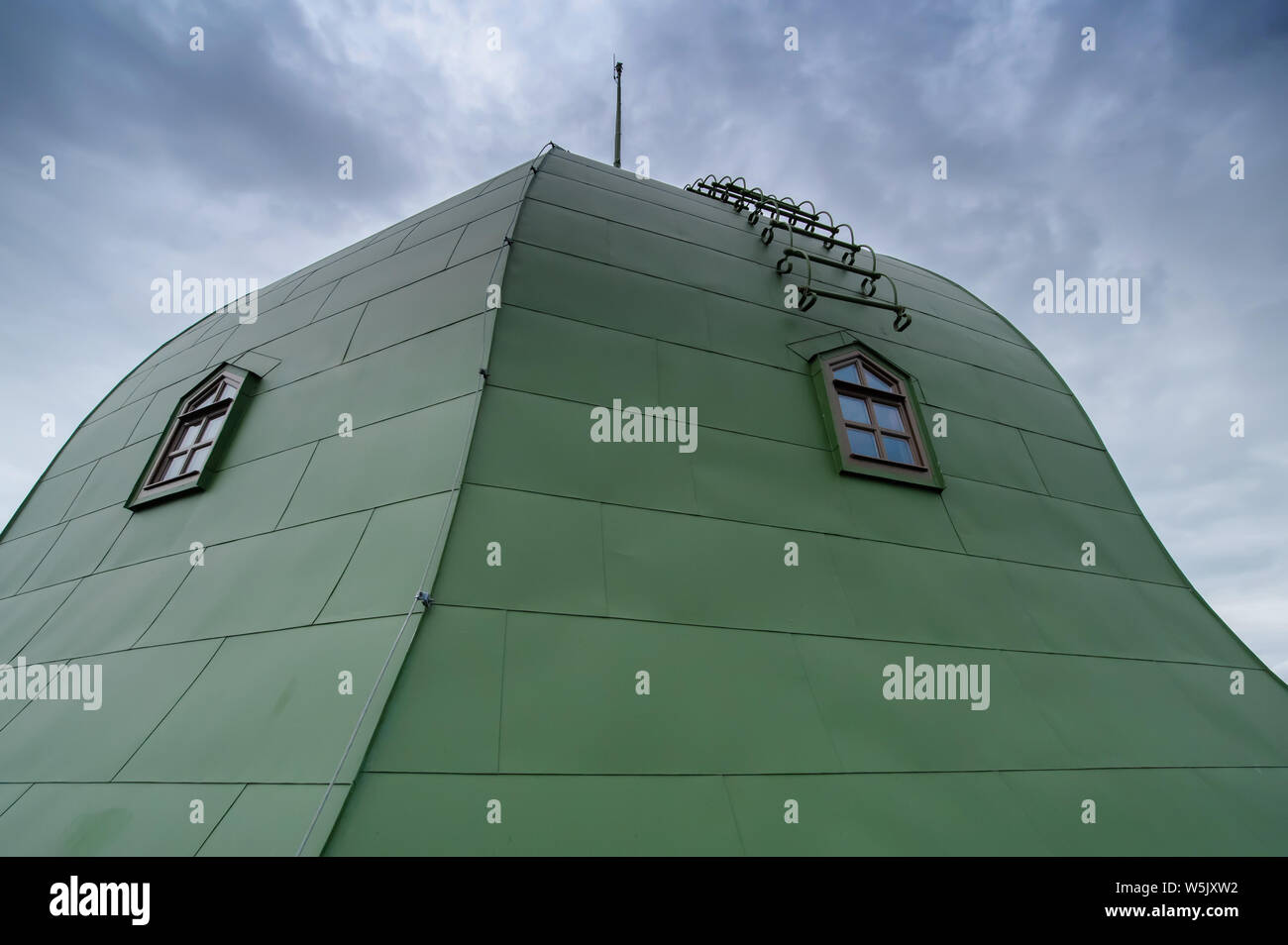 Wyborg, Russland, Juli 03, 2019: Das Dach der zentrale Turm der mittelalterlichen Festung Wyborg Stockfoto