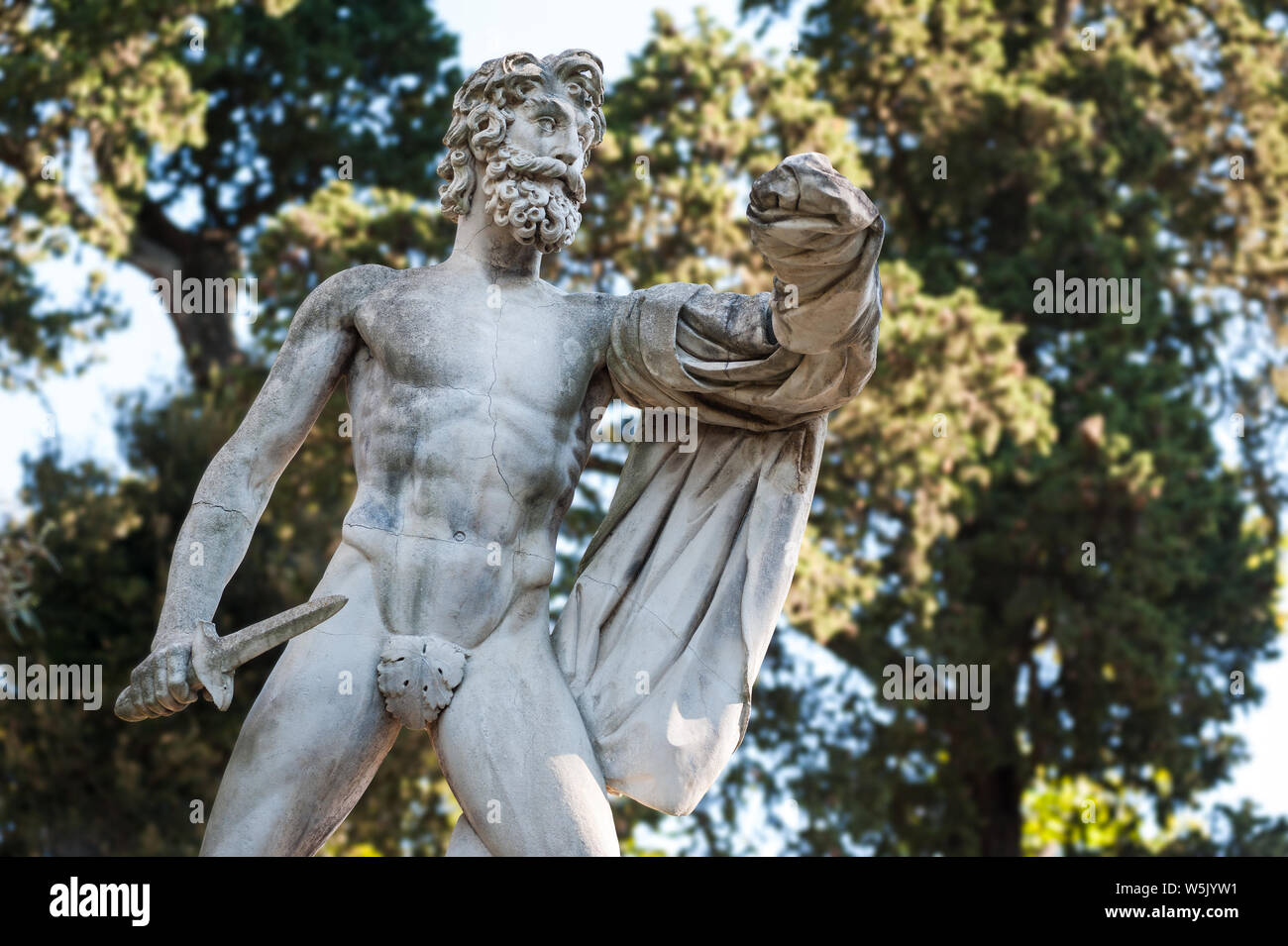 Florenz, Italien - 18. Juli 2017: Die griechische Tyrantcidal Statue ist eine Kopie der Statue von Aristogitone (447 b. c.) von Kritios und Nesiotes. Stockfoto