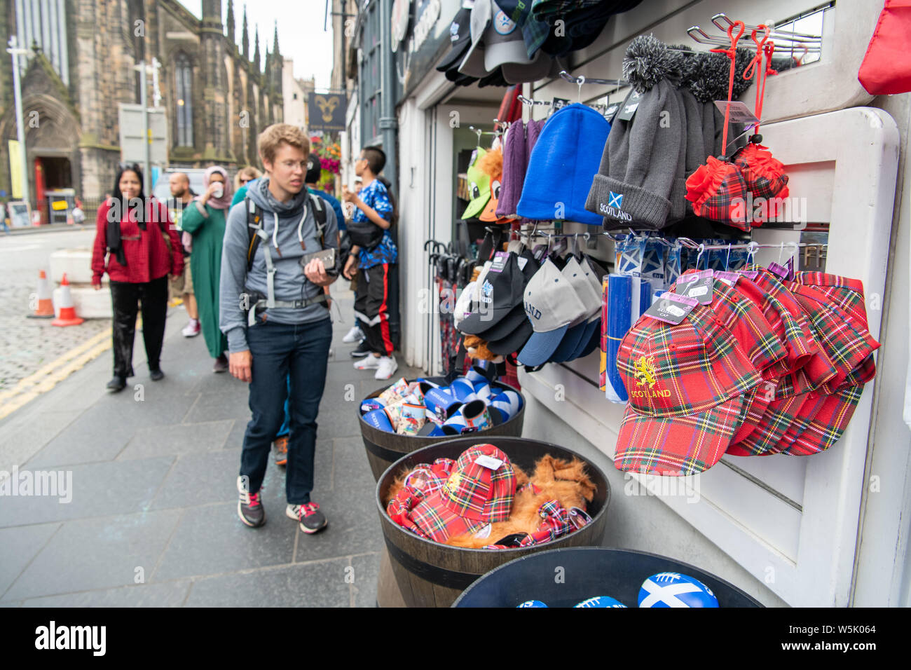 Royal Mile, High Street, Tartan Tat, Touristische, Shop, Edinburgh Stockfoto