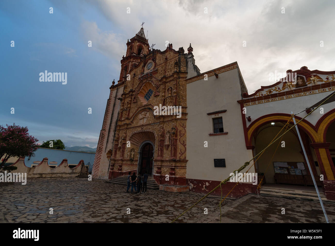 Das 100 Jahre alte Innenstadt Kirche von Jalpa de Serra in Queretaro Mexiko Stockfoto