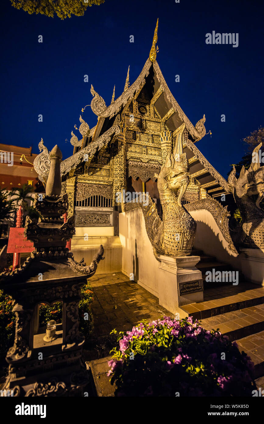 Viharn Luang im Innern des Wat Chedi Luang Stockfoto