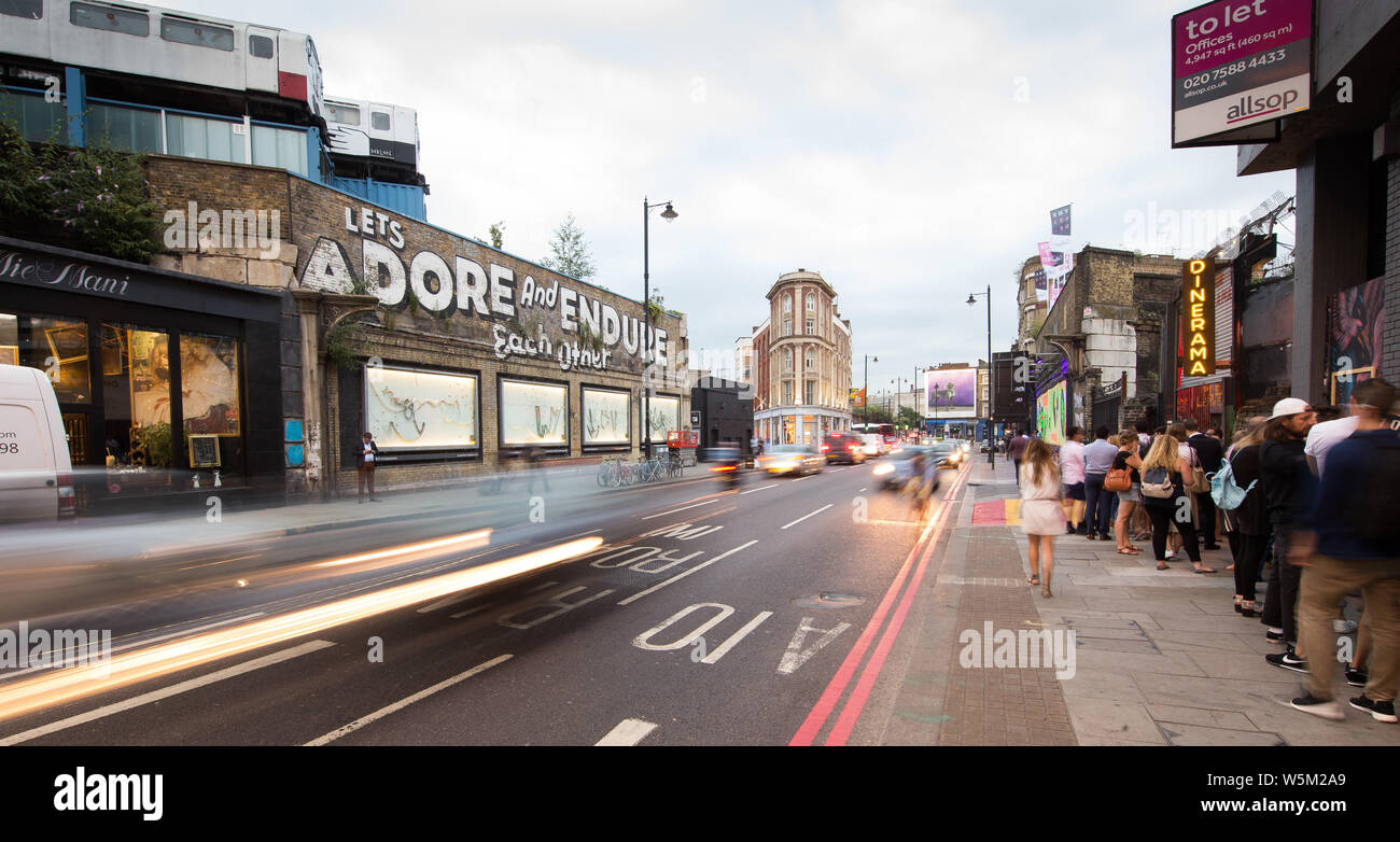 Ermöglicht anzubeten und Ertragen - Stephen Powers. Shoreditch, Hackney Stockfoto