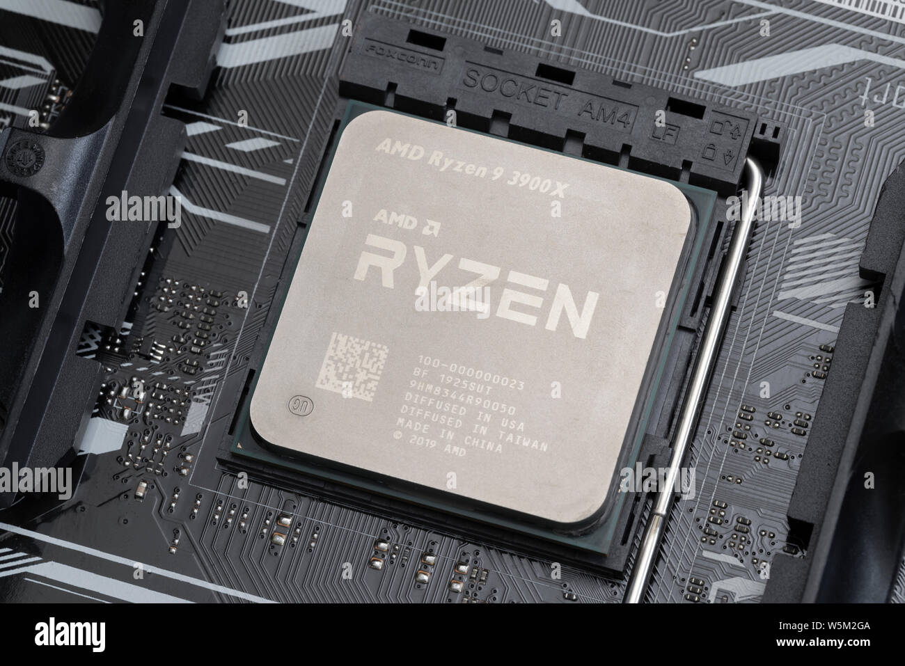 Ryzen-Prozessor der dritten Generation auf dem Motherboard Stockfoto