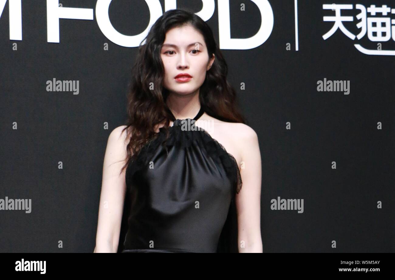 Chinesische Modell er Sui besucht einen Tom Ford Beauty Veranstaltung in Shanghai, China, 23. April 2019. Stockfoto