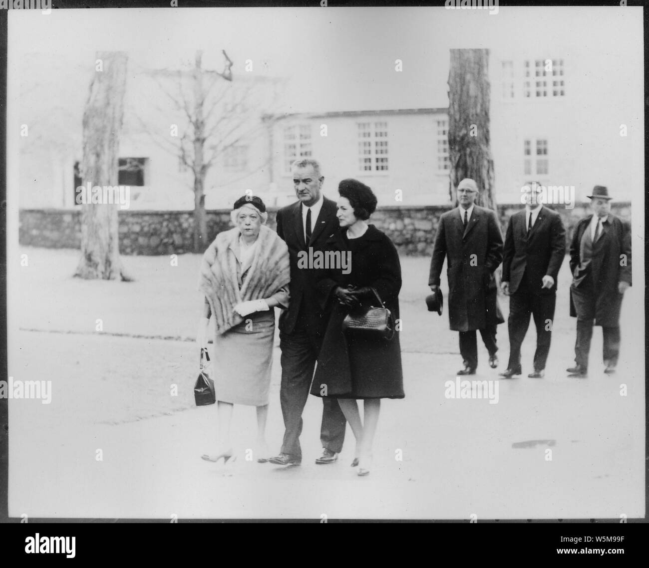 Eleanor Roosevelt Beerdigung: Lyndon B. Johnson und Frau Johnson im Hyde Park Stockfoto