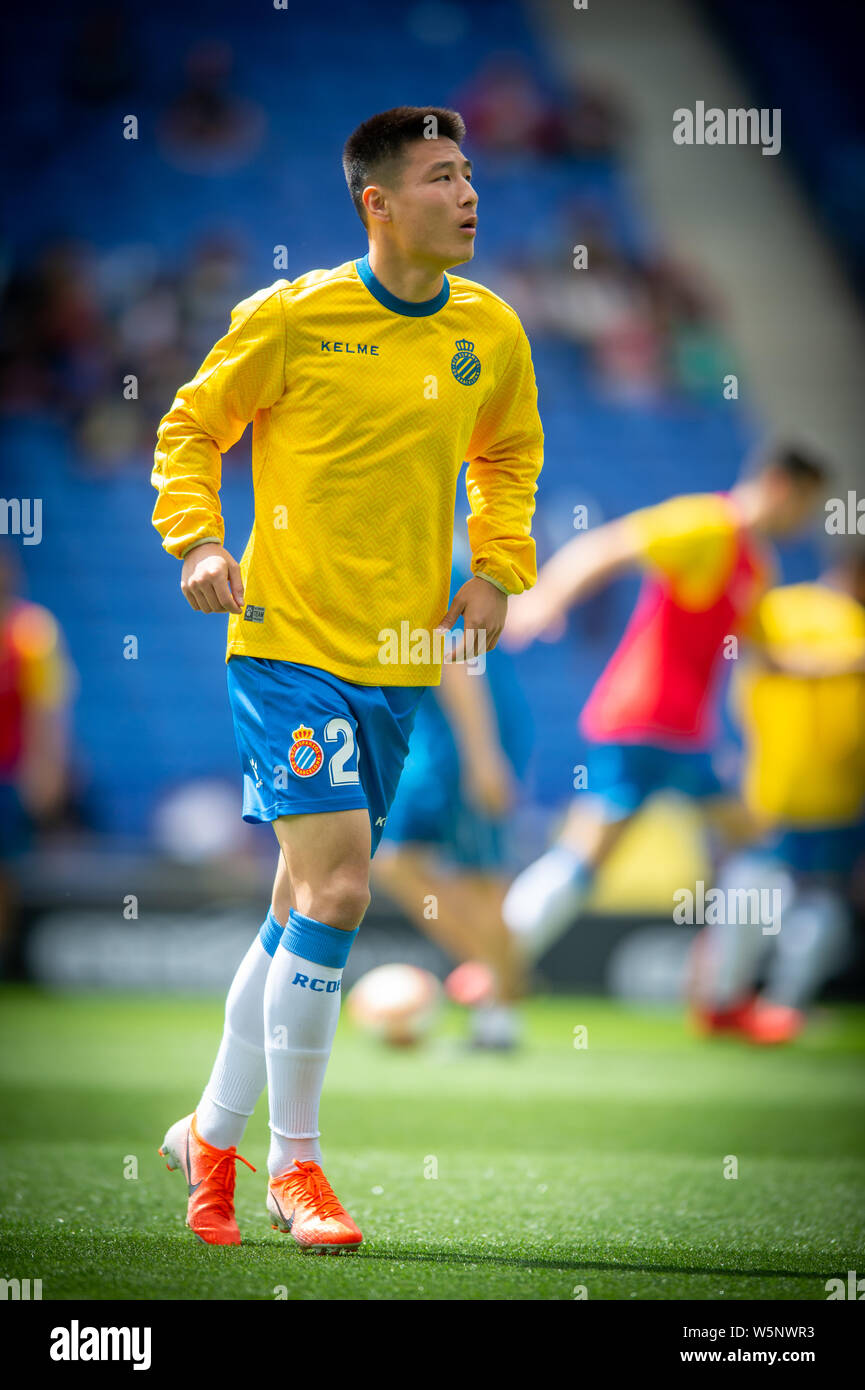 Wu Lei der RCD Espanyol erwärmt, bevor der 38. Runde Spiel gegen Real Sociedad während der Liga Saison 2018-2019 in Barcelona, Spanien, 18. Mai 2019 Stockfoto