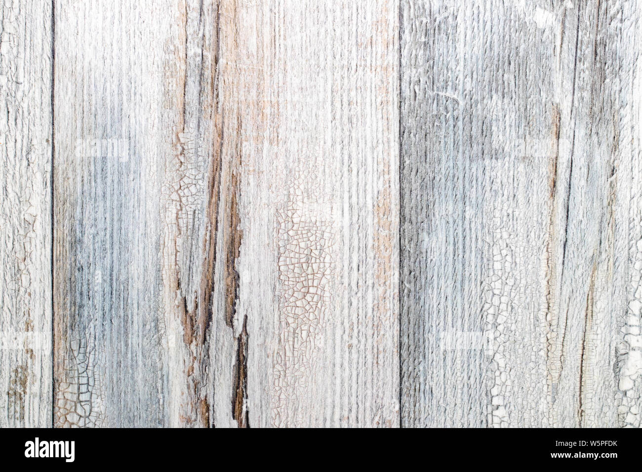Grau Braun Holz- Textur. Nahaufnahme von Hellgrau rustikalen Holzmöbeln imitat Hintergrund. Schönen Hintergrund mit künstlichen Holzmaserung. Makro. Stockfoto