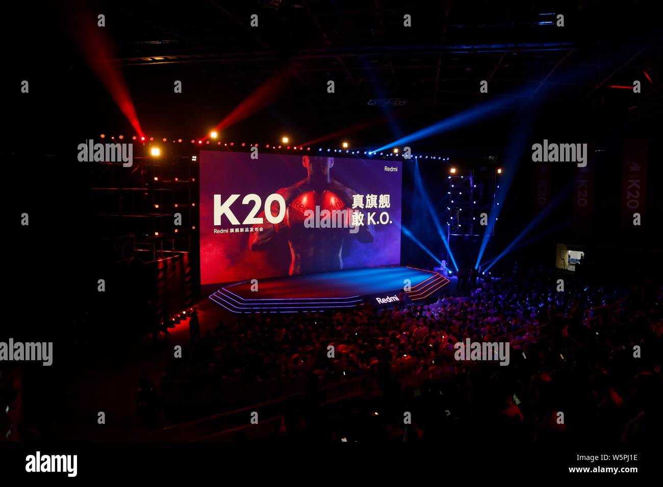 Blick auf eine Tafel von Redmi K20 Smartphones während das neue Produkt Launch Event in Peking, China, 28. Mai 2019. Am Montag, Redmi hatte bestätigt, dass Stockfoto
