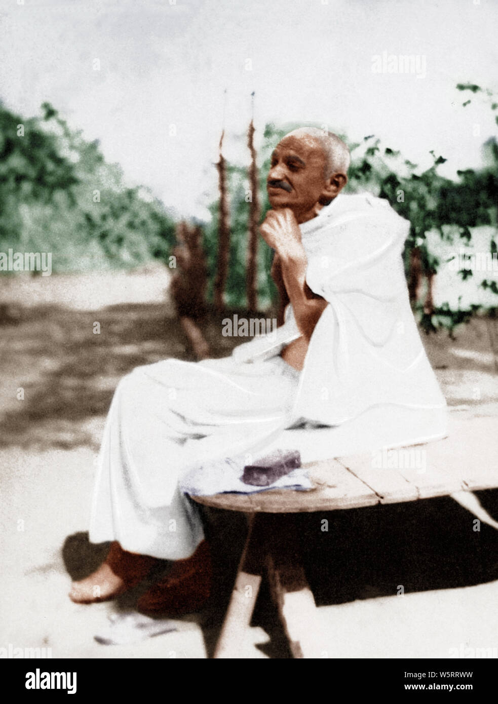 Mahatma Gandhi Rasieren ohne Spiegel Sabarmati Ashram Gujarat Indien Asien 1921 Stockfoto