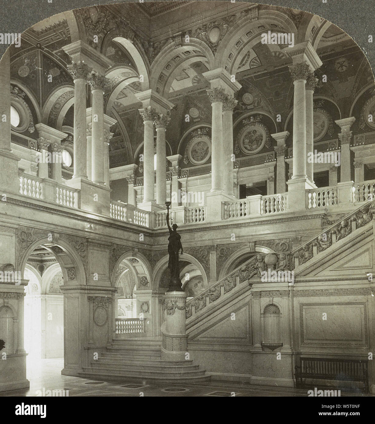 Zauberhafte Eingangshalle der Bibliothek des Kongresses, Washington, DC 1928. Stockfoto