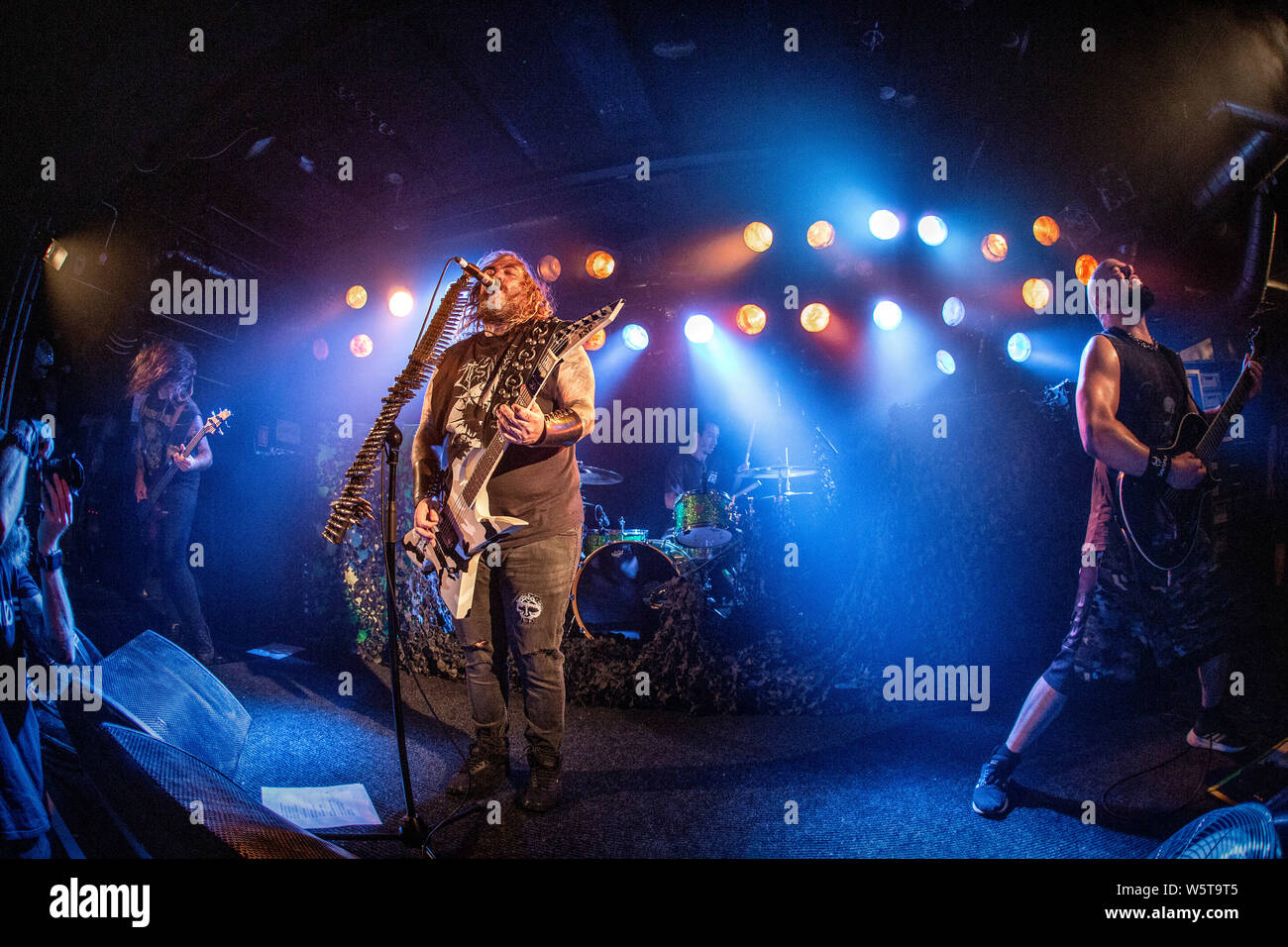 Oslo, Norwegen - 24.Juli 2019. Die amerikanische heavy metal band Soulfly führt live bei John Dee in Oslo. Hier Sänger und Gitarrist Max Cavalera ist live auf der Bühne gesehen. (Foto: Gonzales Foto - Terje Dokken). Stockfoto