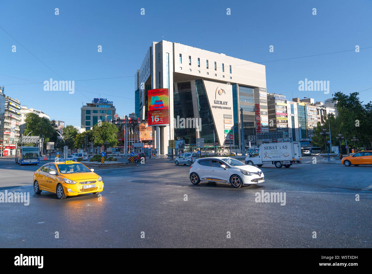Ankara/Turkey-June 30 2019: Kizilay Einkaufszentrum in Kizilay Platz Stockfoto