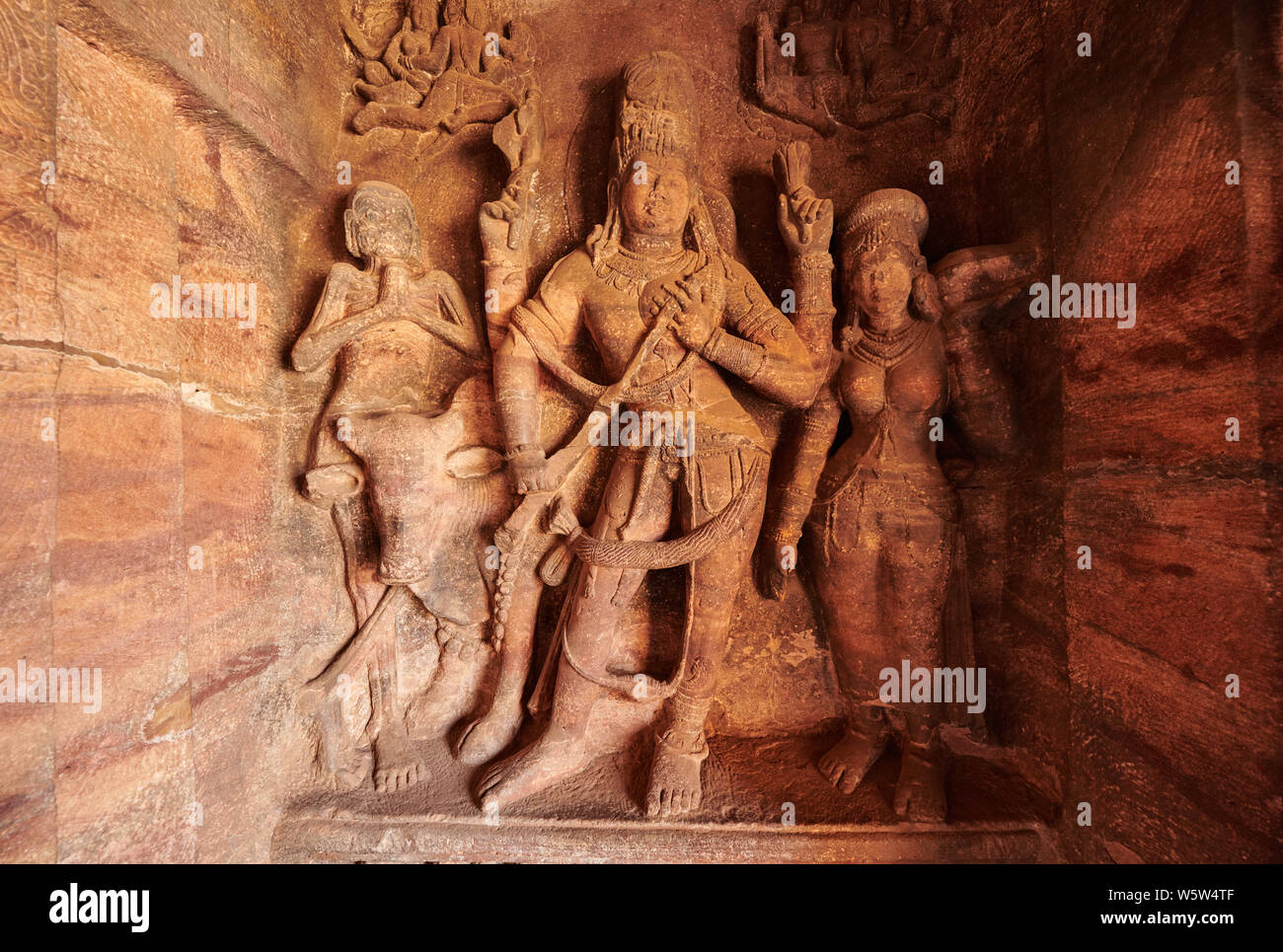 Unglaublich Steinmetzarbeiten in Badami Höhlen, Karnataka, Indien Stockfoto