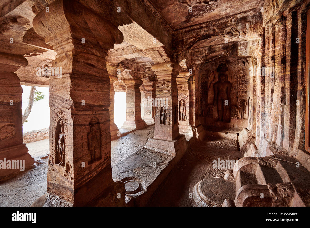 Unglaublich Steinmetzarbeiten in Badami Höhlen, Karnataka, Indien Stockfoto