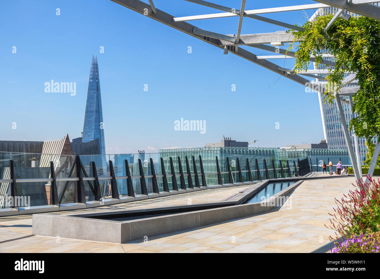 London, Großbritannien - 16 Juli, 2019 - Stadtbild aus dem Garten auf 120 gesehen, einen Dachgarten in der Londoner City Stockfoto