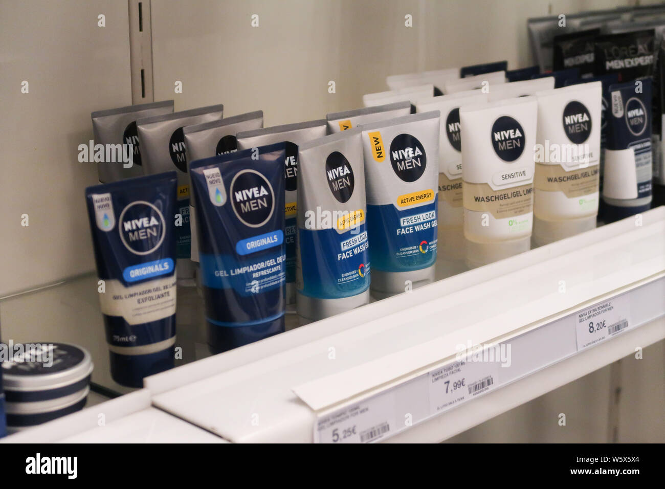 Nivea For Men Gesicht waschen. Stockfoto