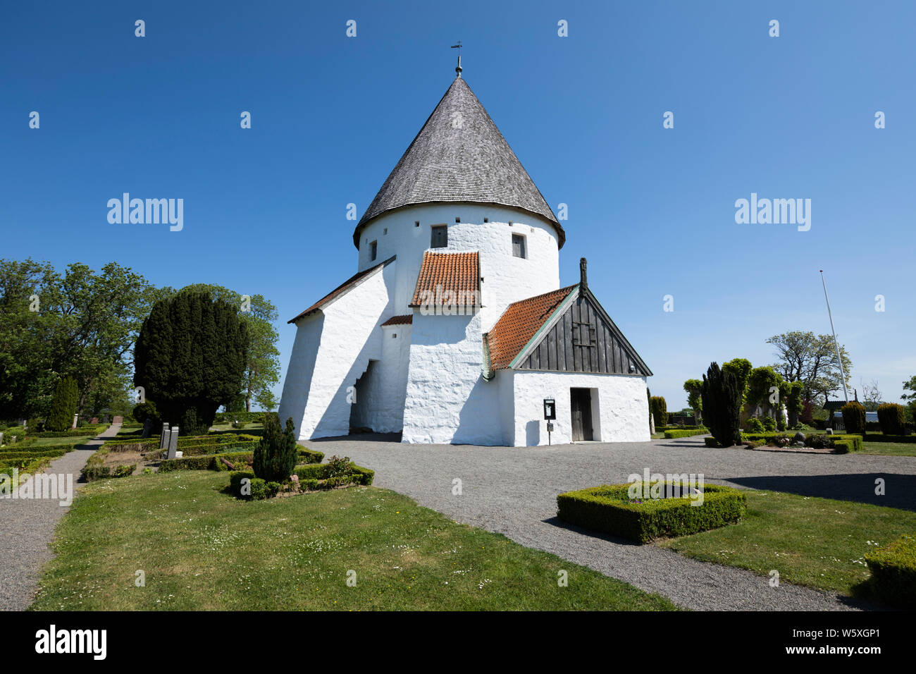 Äußere der runde Kirche von Sankt Ols Kirke, in der Nähe von Karlštejn, Bornholm, Ostsee, Dänemark, Europa Stockfoto