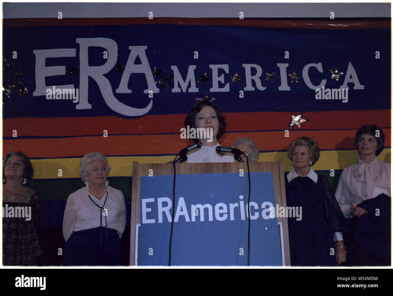 Rosalynn Carter spricht mit einem Publikum von ERA Unterstützer während der Konferenz der nationalen Frauen. Stockfoto