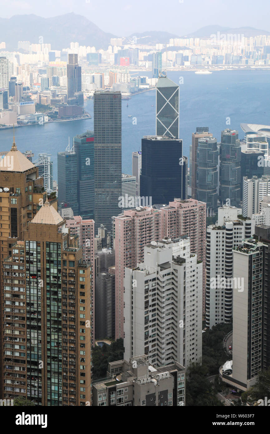 Zentrale Wolkenkratzer von Victoria Peak in Hongkong angesehen Stockfoto