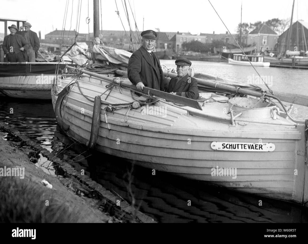 Niederlande Geschichte - ein neu erfunden, das Rettungsboot chuttevaer' mit auf der rechten Herr J. Schuttevaer Ca. 1930 Den Helder NIEDERLANDE Stockfoto